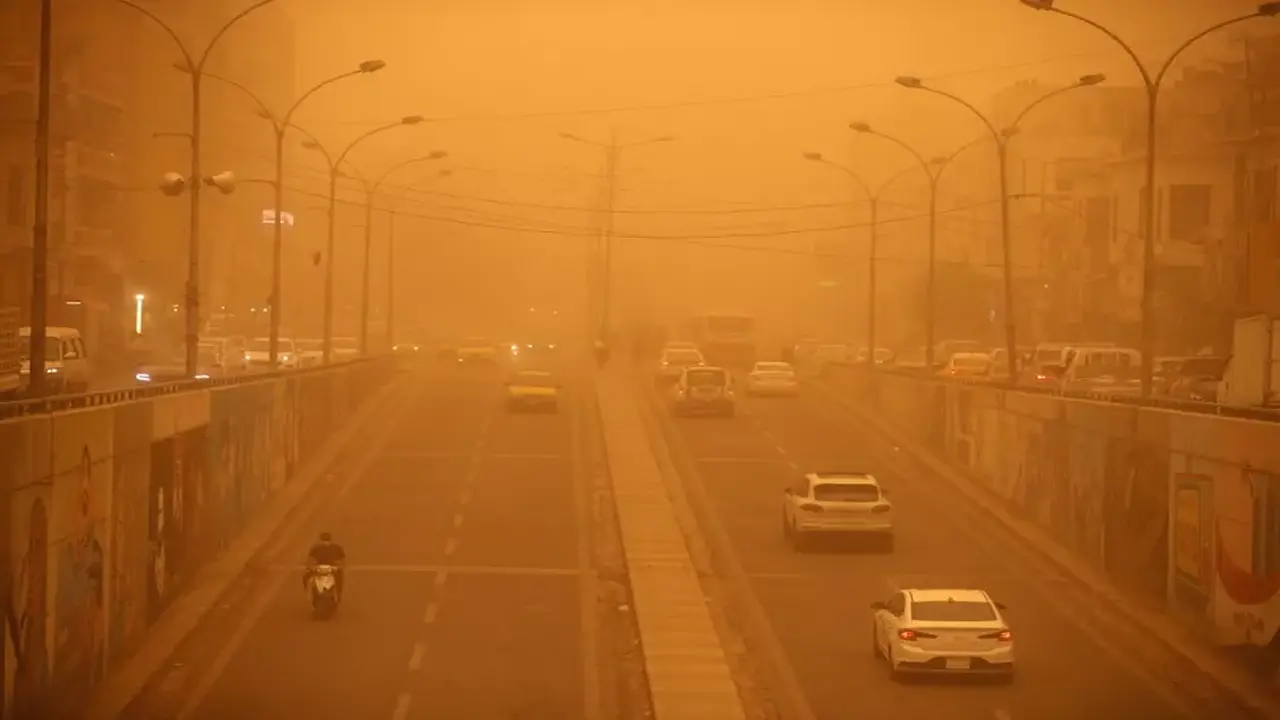 هيئة الأرصاد تحذر من تقلبات جوية وتأثير العاصفة الترابية على البلاد اليوم